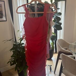 Elegant Red Sleeveless Dress